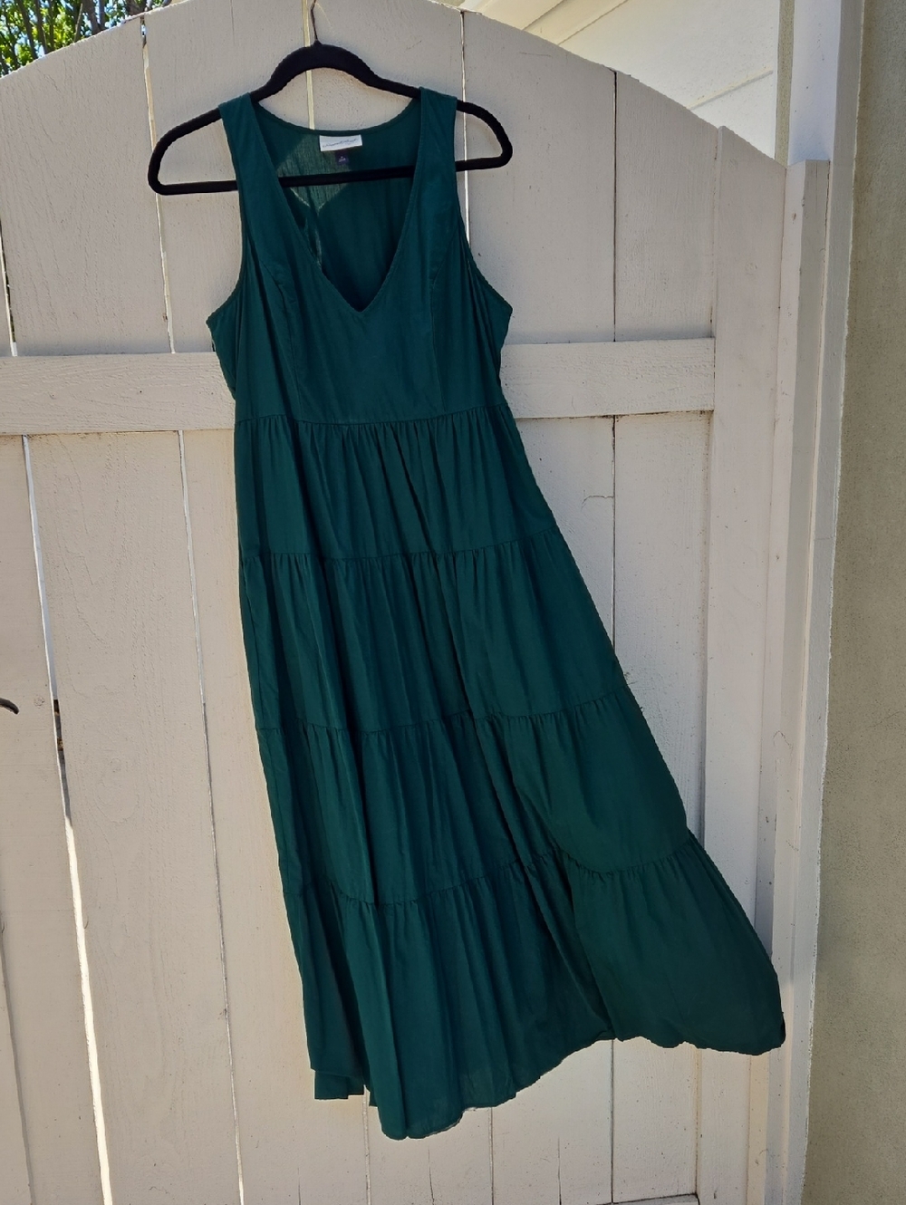 Universal Thread Green Vee Neck Sleeveless Maxi Dress